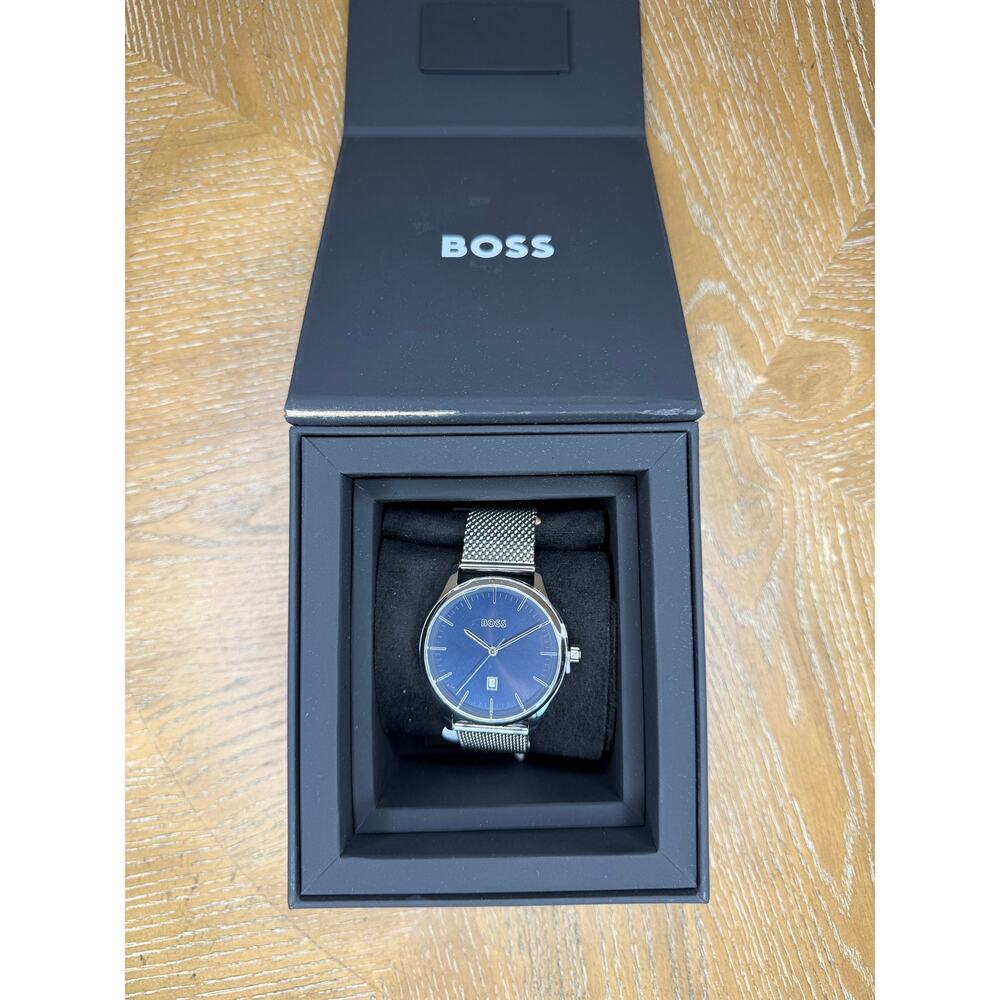 Hugo Boss Mens Watch Blue Dial Mesh Stainless Steel Bracelet Date Quartz New Box - Picture 4 of 7